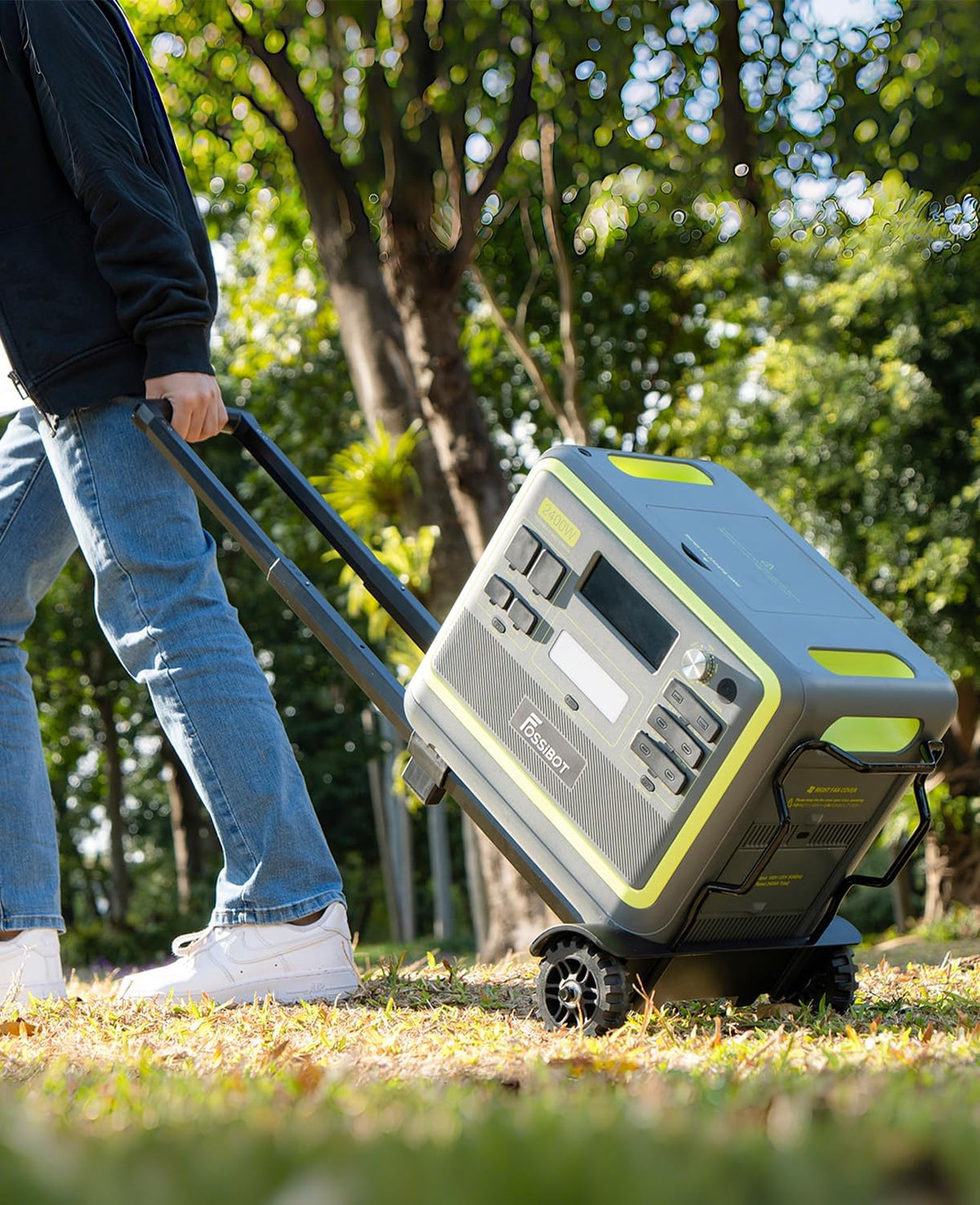 FOSSiBOT F2400 Portable Power Station Update Lightweight, silent, and efficient UPS with 2048Wh LiFePO4,3 x 240V AC Outputs 2400W,100W USB-C Output